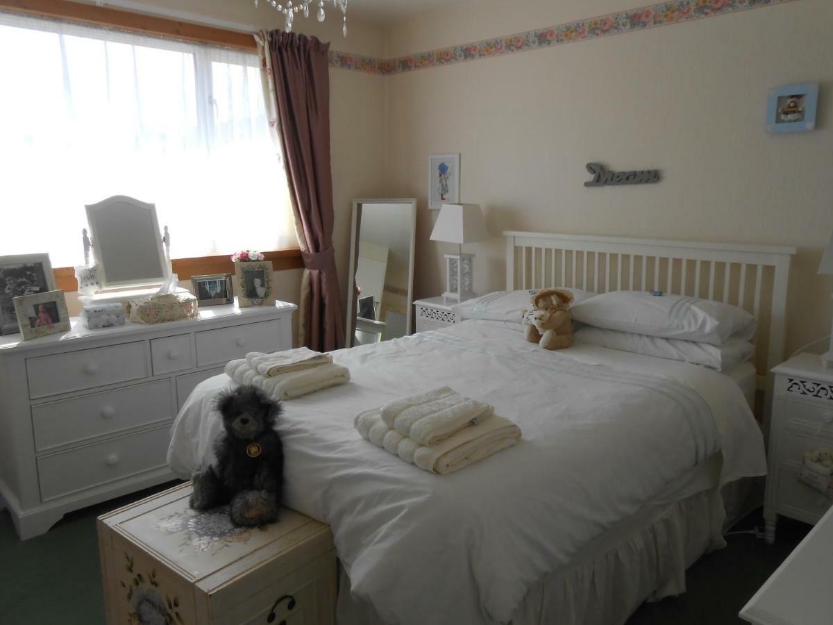 Rose Villa Bed And Breakfast Форфар Екстер'єр фото